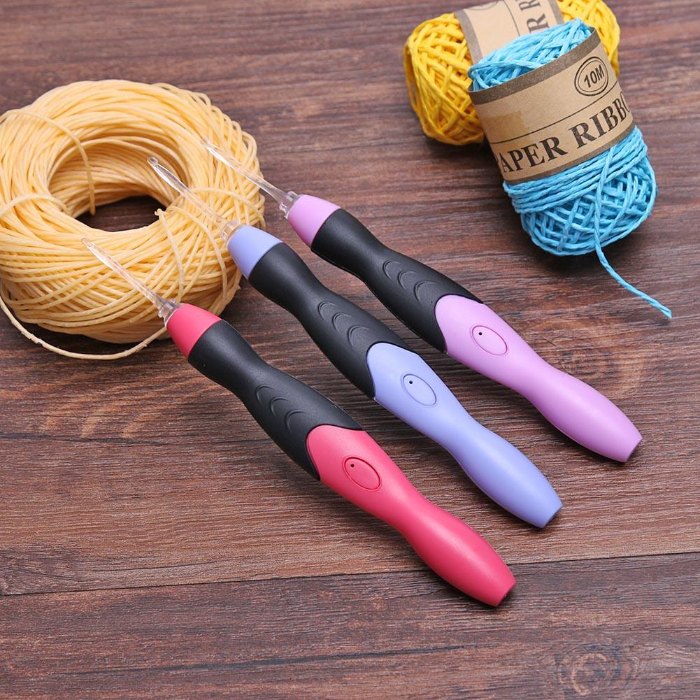 Glowing Crochet Hook Can Be Recharged To Adjust The Brightness